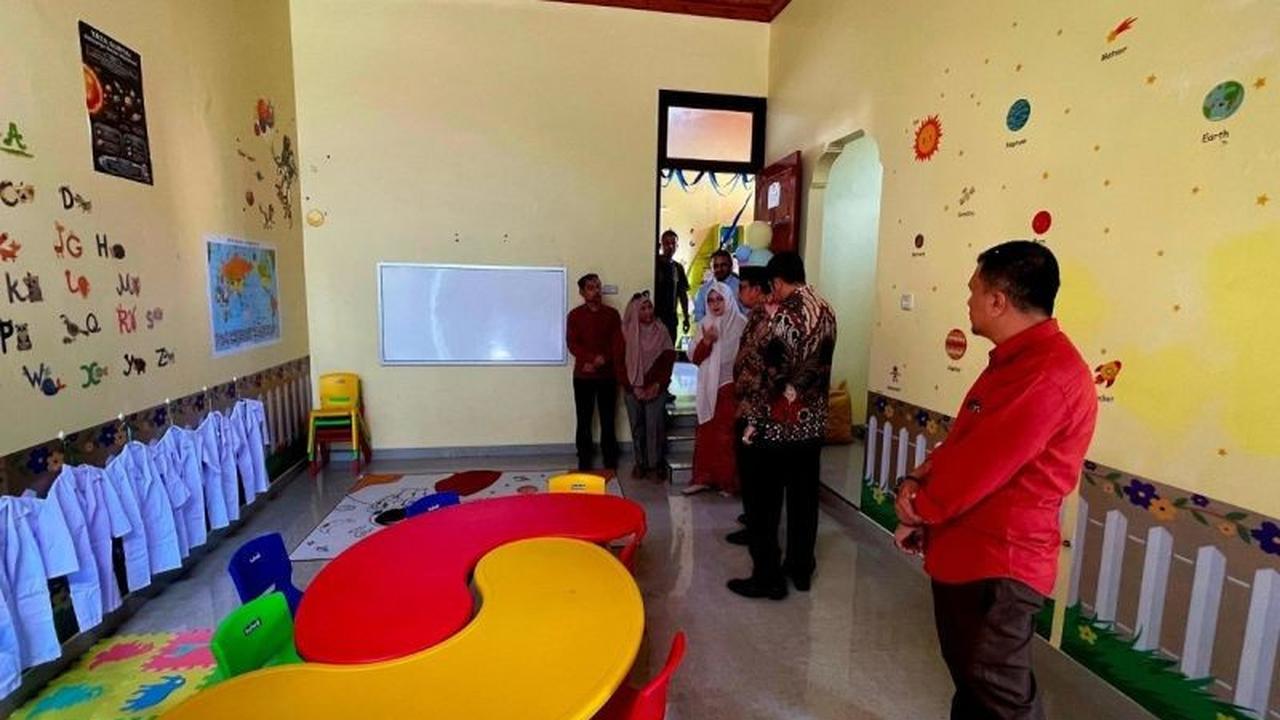 013781600_1783753541-140204.974-wabup-natuna-ajak-perkuat-kolaborasi-orang-tua-sekolah-demi-generasi-unggul-1